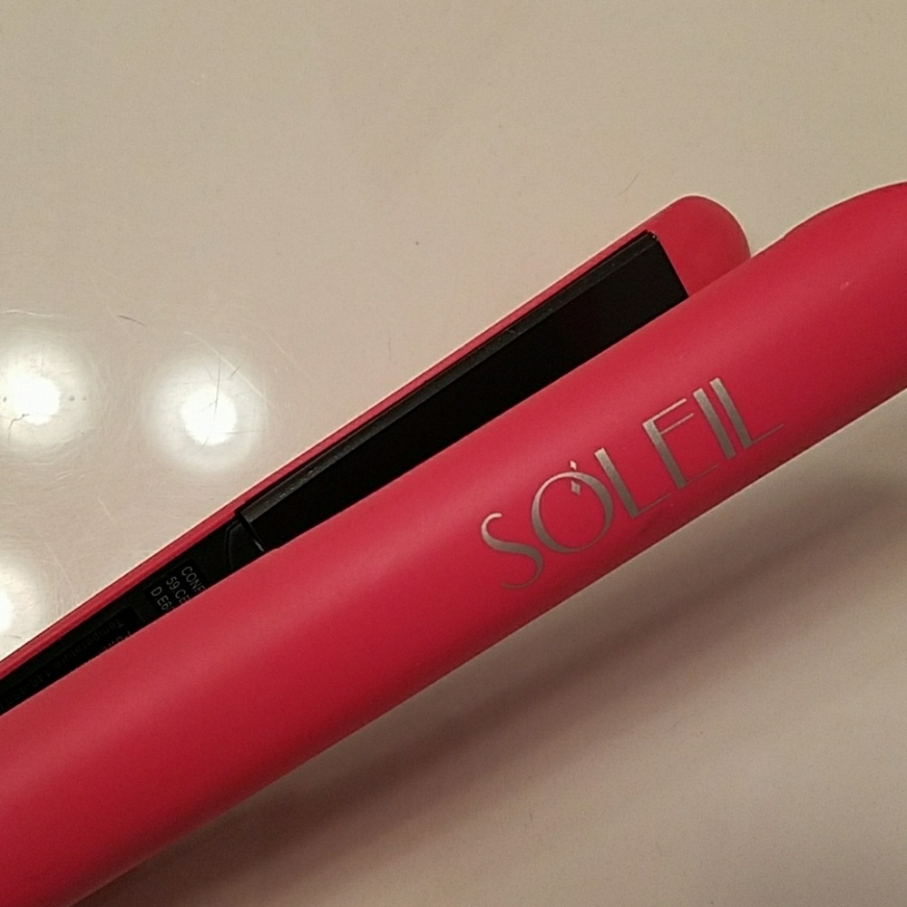 Soleil Professional Straightener